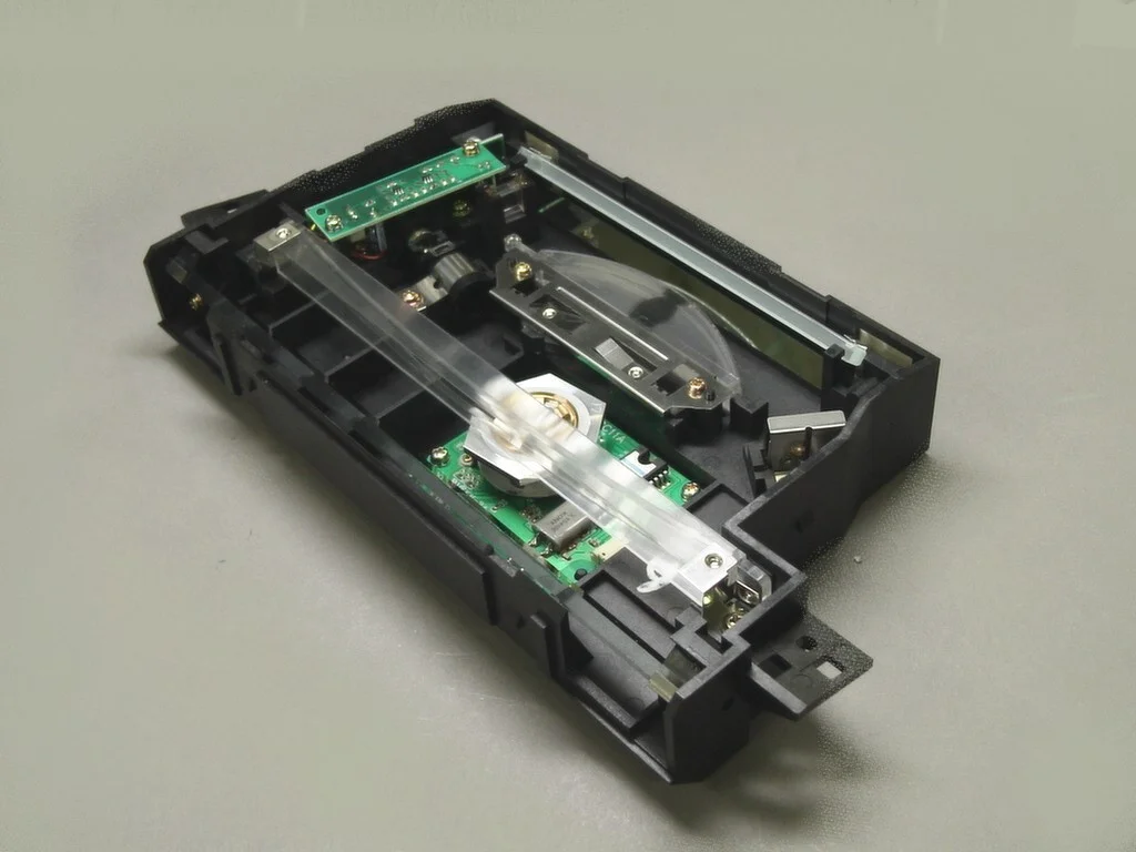 تکنولوژی یونیت لیزر